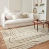 Tapis shaggy à poils long motif graphique beige